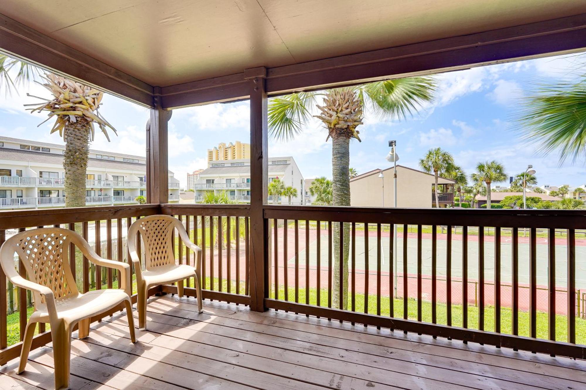 Breezy Pcb Retreat With Balcony - Walk To Beach! Apartment Panama City Beach